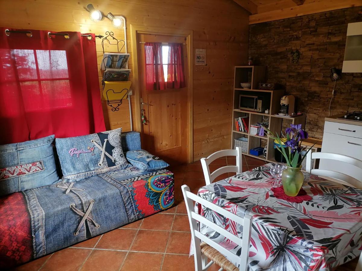 Apartma Suzy Pobegi Exterior foto